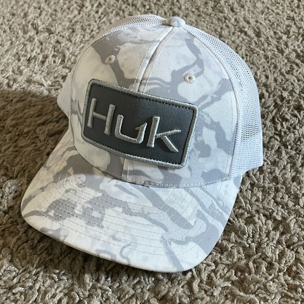 Huk SnapBack hat